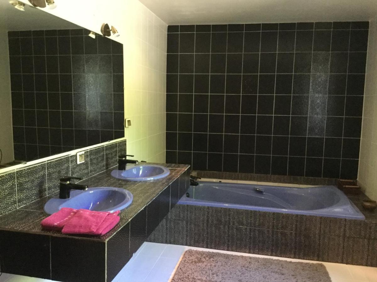 Chez Patricia Bed and Breakfast Castelnau-Montratier Buitenkant foto
